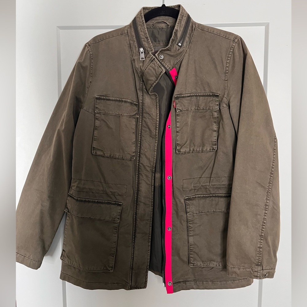 Levi’s Women’s Utility Cargo Jacket – Olive Green with Pink Detail